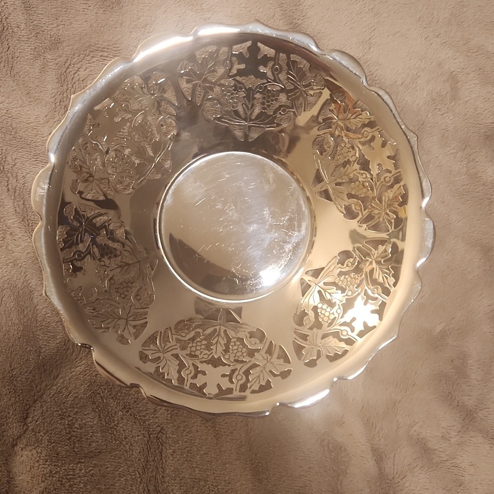 KROME KRAF Art Deco Silver Decorative Bowl. With Scalloped Edging Ornate Design - Picture 4 of 9